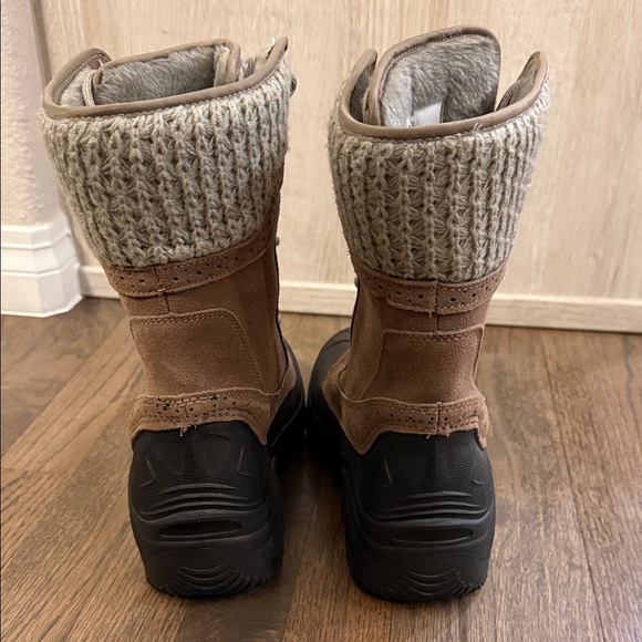 New Winter Boots Women’s Size 8 - Picture 4 of 12